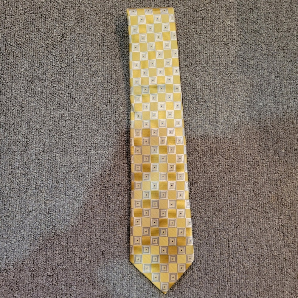 Donald J Trump Signature Collection Yellow Gold Geometric 100%‎ Silk Mens Tie